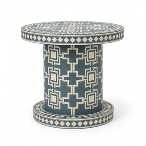 โต๊ะข้างเตียงทรงเรขาคณิตตกแต่งด้วยโลหะและกระดูกสัตว์สไตล์อินดัสเทรียลสุดหรู ทำด้วยมือ เหมาะสำหรับห้องนั่งเล่น ห้องนอน อพาร์ตเมนต์ - Product Image 1