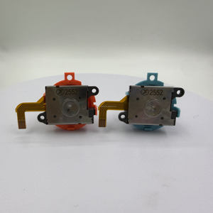 Kit de Repuesto para 2 Joysticks JoyCon (Plástico y Metal) para Jugar sin Desviaciones - Product Image 5