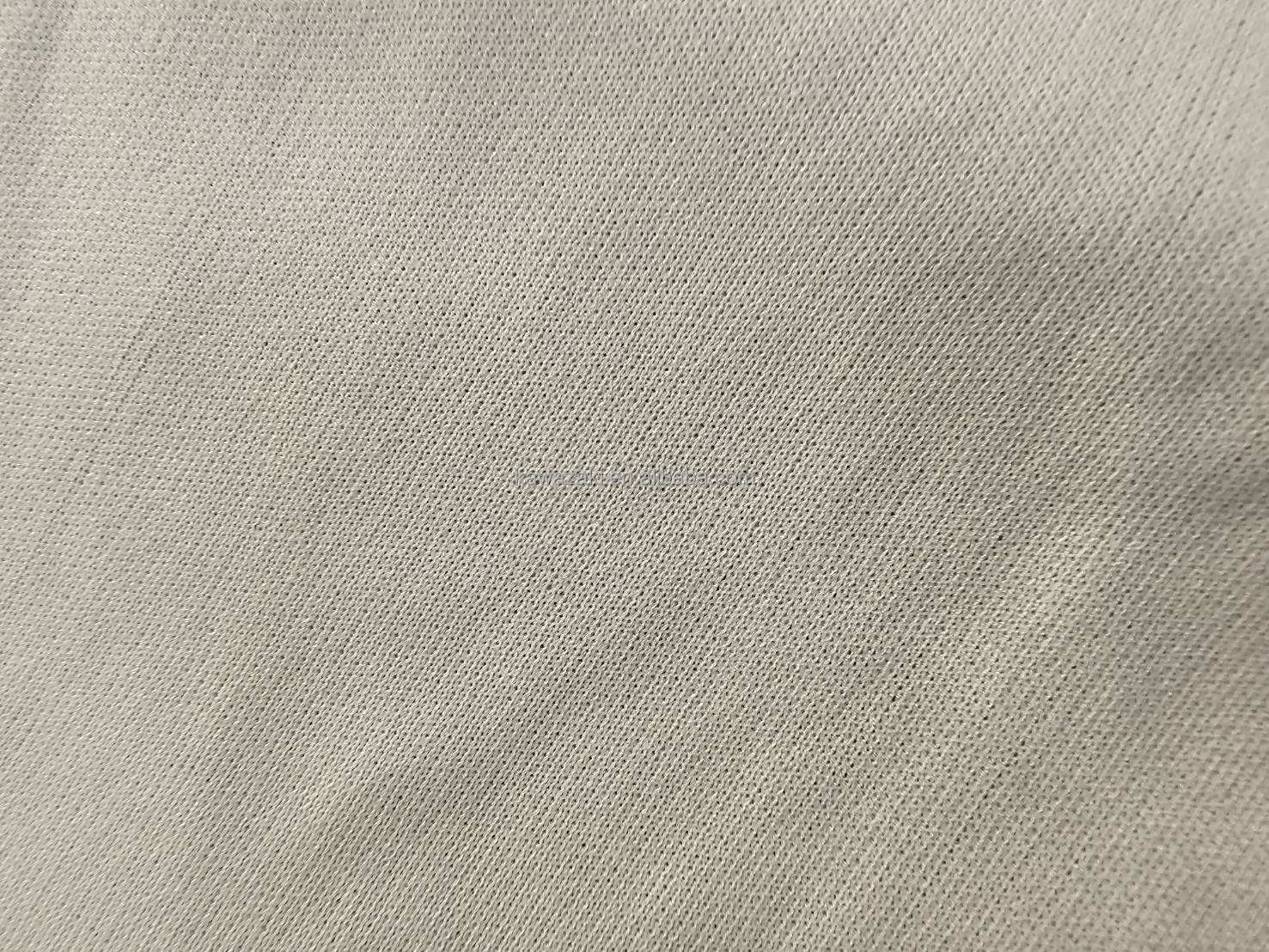 สีขาวธรรมชาติ