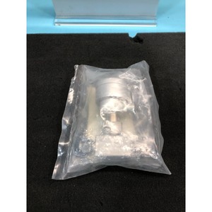 Válvula Neumática AMAT 3870-01126 de 3/8 ON/OFF - Equipo y Piezas de Semiconductores de Confianza de Tradicción Global - Product Image 1