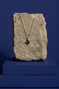 Pendentif artisanal en quartz mystique et argent sterling 925, collier minimaliste avec pierre précieuse arc-en-ciel pour femme - Product Image 2