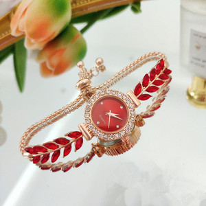 Reloj de pulsera de cuarzo para mujer, diseño de sirena con diamantes de colores, brazalete delgado con hojas verdes, novedad de moda 2026 - Product Image 1