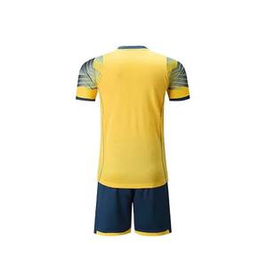 Camiseta de Fútbol Estilo Profesional, Ajuste Cómodo, Material Transpirable para Máxima Agilidad, Resistencia y Soporte en el Campo - Product Image 4