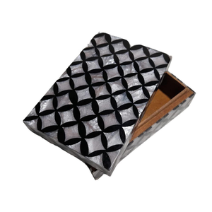 Boîte à bijoux en résine incrustée, faite à la main, de style moderne antique de luxe, de haute qualité, avec couleur personnalisée et style romantique - Product Image 1