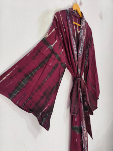 Robe longue kimono en soie Bridel, patchwork, pour couvrir le bikini, vêtement de nuit, kimono en sari indien vintage recyclé fait main - Product Image 3