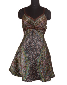 Élégance de style vintage et charme de la soie Une pièce HICLD 105 - Product Image 4