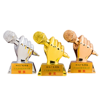 Prix personnalisé de la voix musicale Microphone en résine pour galvanoplastie/peinture Trophée de Microphone en or
