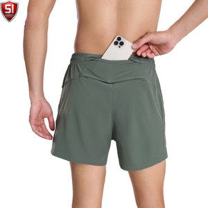 Shorts d'été pour hommes en polyester tricoté écologique, séchage rapide, taille mi-haute élastique avec cordon de serrage, décontracté, sport, gris clair - Product Image 2