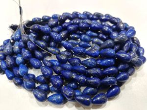 Saphir bleu naturel en forme de goutte, lisse et uni, 10x15mm, vendu par brin de 8 pouces environ - Product Image 4