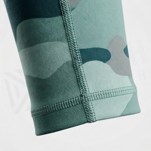 Leggings sublimés pour femmes au design optimal, vêtements légers de haute qualité, logo personnalisé imprimé, taille ajustée, vêtements de sport - Product Image 6