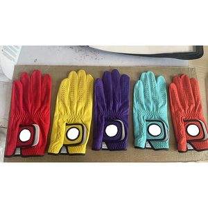 Gants de golf de qualité supérieure, pour droitiers et gauchers, respirants, en tissu doux, avec logo et couleur personnalisés. - Product Image 1
