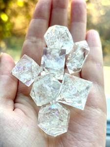 Meilleures ventes : Ensemble de dés en résine polyédriques de qualité industrielle pour jeux de table Dungeons and Dragons, vente en gros en gros volume - Product Image 3