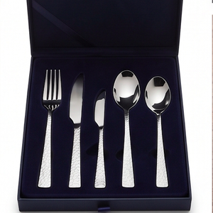 Services de restauration haut de gamme finis en argent, parfaits pour les services de traiteur, les buffets et les mariages. - Product Image 6