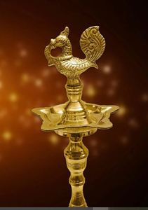 Support de lampe à huile Diya Deepak en laiton élégant, motif paon, style Art traditionnel indien Villa - Product Image 5