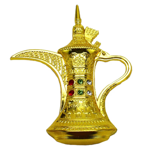An elegant silver-plated <b>Arabic</b> coffee pot showcasing a sophisticated textured pattern, available at wholesale prices. - Product Image 3