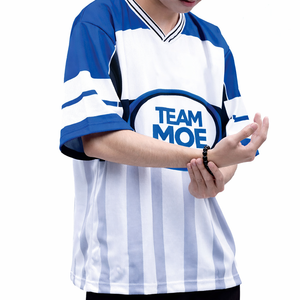 เสื้อฟุตบอลอเมริกันลายทางผ้าตาข่ายสำหรับผู้ชายสุดเทรนดี้ ชุดทีมแบบกำหนดเอง เสื้อซ้อมระบายอากาศดี ผู้ผลิตเสื้อแบบขายส่งพร้อมรับผลิตแบรนด์ส่วนตัว - Product Image 5