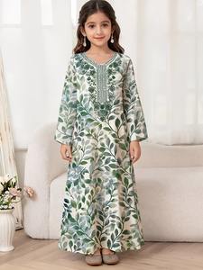 Jalabiya de Lujo para Niñas – Vestido Largo Bordado en Verde Salvia y Blanco con Inspiración Natural para Bodas, Eid y Celebraciones Especiales - Product Image 2