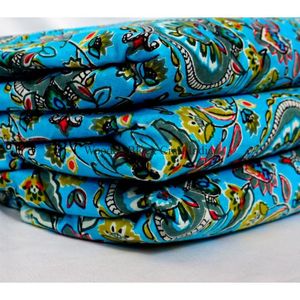 Tissu en coton imprimé à la main indien, écologique, de poids moyen, à motifs floraux multicolores, pour rideaux et décoration intérieure - Product Image 2