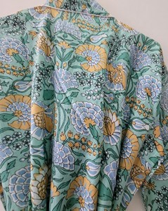 ชุดกิโมโนผ้าฝ้ายพิมพ์ลายด้วยมือหรูหรา, ชุดคลุมหรูหราสีเขียวเสจชุดเดรสลายดอกไม้อเนกประสงค์ใส่ได้ในฤดูร้อน - Product Image 5