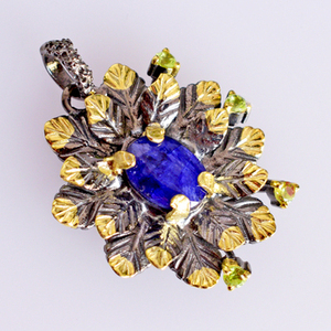 Colgante de plata de ley 925 pura con baño de rodio y peridoto, amuleto de piedra preciosa, regalo clásico, collar con colgante fino para mujer, para usar en bodas. - Product Image 4