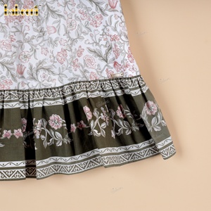 DR4529 – Vestido floral fruncido para niña con ribete en contraste - Product Image 3