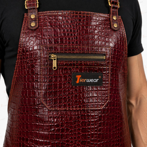Tablier en cuir rouge pour homme avec texture crocodile et poches pour outils, idéal pour les barman de restaurant - Product Image 6