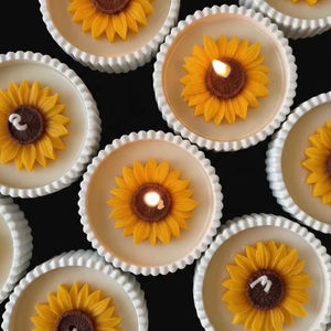 Magnifique bougie en pot en céramique côtelée motif tournesol, boîte personnalisée, aromathérapie, Pâques, Thanksgiving, faite à la main, élégante, vente en gros - Product Image 1