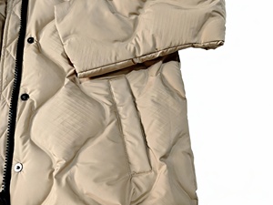 OEM Women's <b>Quilted</b> Jacket Hooded Short Winter Coat Full Sleeve Button Closure Solid Color Polyester <b>Wadding</b> - Product Image 3