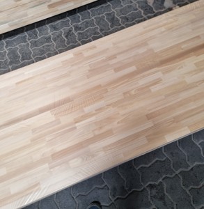 Tableros de Madera de Pino 100% FSC con Juntas Dentadas (Ligeros) - Product Image 3