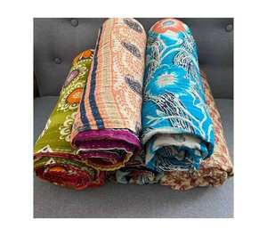 Colcha Kantha india hecha a mano, estilo Bangali Gudri, con bordado floral vintage, patchwork de algodón, estilo bohemio, para cama o sofá. - Product Image 3