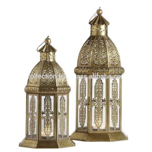 Farol de metal moderno y artesanal para decoración contemporánea que agrega estructura artística y un efecto de luz cálida. - Product Image 2