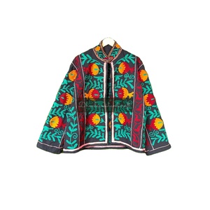 Veste d'Hiver en Coton Indien avec Broderie Florale à la Main, Veste Unisexe, Manteau Fait Main, Pardessus Style Boho Hippie, Suzani - Product Image 1