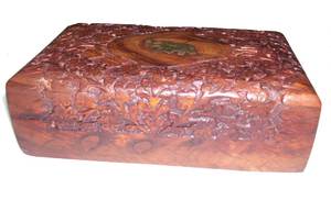 Caja de Ahorros de Madera Ecológica Hecha a Mano con Incrustaciones de Latón y Tallado Intrincado, Caja de Joyería para Montar en la Pared (7 x 5 x 2.5 Pulgadas) - Product Image 3
