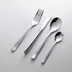 Un design élégant qui rehausse à la fois les repas décontractés et les dîners formels, une création exceptionnelle par KHOOSI OVERSEAS. - Product Image 6