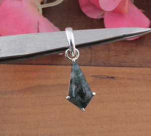 Collar de Ágata Musgosa Natural con Colgante de Plata de Ley 925 Chapado en Platino con Engaste Vintage, Genuino Ágata Verde Bosque - Product Image 2