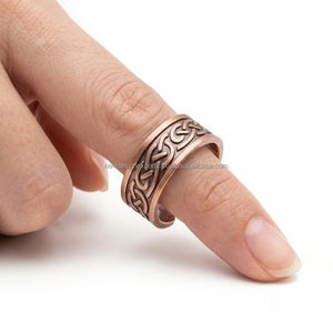 Joyería Devocional Bio Magnética al por Mayor • Anillo Esotérico Irlandés Unisex Ajustable - Product Image 2