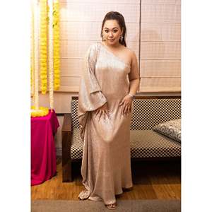 Robe fourreau en satin plaqué bronze, à une épaule dénudée, taille XS - Product Image 6