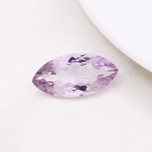 Vente en gros de pierres précieuses naturelles en améthyste violette claire facettées de 17 carats, taille marquise, 26x13mm, Memoria Jewels - Product Image 4