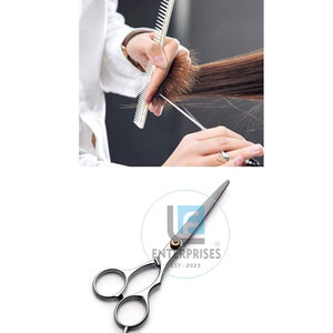 Ciseaux de barbier en acier inoxydable à prise confortable - Durables, légers, pour droitiers, service OEM - Product Image 4
