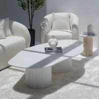 Table basse irrégulière en quartz blanc Vandana Zenova Solace avec options de couleur double base