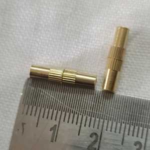 Connecteurs de collier à verrouillage en métal plaqué or avec technique de marquage pour bijoux personnalisés DIY - Product Image 1