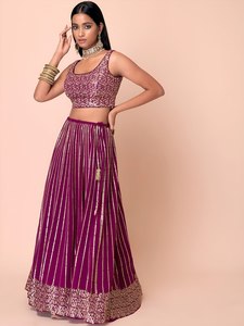 Ensemble de robe brodée semi-cousue en georgette à sequins violet foncé, style Lehenga Choli, pour mariage et banquets - Product Image 5