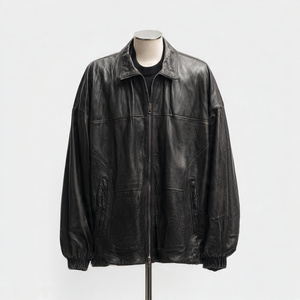 Veste en cuir de haute qualité, très élégante et stylée - Product Image 2