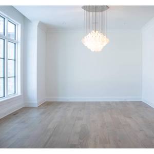 Planche de parquet en chêne blanc à 2 couches, 7,5 po x 5/8 po (15/3 mm) x 24 po-94 po, système de jointure mâle et femelle, qualité Select Classic - Product Image 3