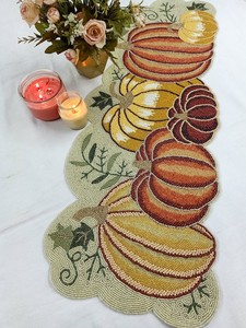 Chemin de table en tissu fait main, forme irrégulière, motif citrouille, style campagnard, napperons et sous-plats - Product Image 6