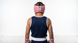 Protège-tête en cuir rose avec fermeture auto-agrippante, protection de base, équipement d'entraînement unisexe - Product Image 4