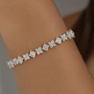 Pulsera de tenis con racimo de flores de moissanita y diamantes de corte princesa y redondo para mujer, de plata 925, regalo de boda elegante para pareja - Product Image 1