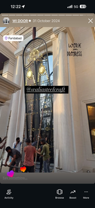 Puerta Principal Moderna de Doble Altura con Detalles en Latón y Paneles de Vidrio, Puerta de Entrada de Lujo para Villa, Puerta de Seguridad Exterior de Diseño - Product Image 2