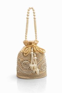 Bolso Potli de seda hecho a mano con bordado de perlas para eventos de boda con elegantes detalles bordados por AALIYAN IMPEX - Product Image 6