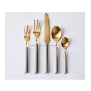 Juego de cubiertos de metal versátil para uso en la cocina, perfecto para servir desayunos, almuerzos y cenas, comidas con gracia - Product Image 4